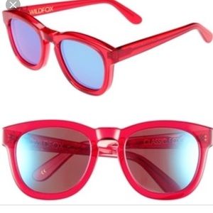 WildFox “Classic Fox” sunglasses red&blue